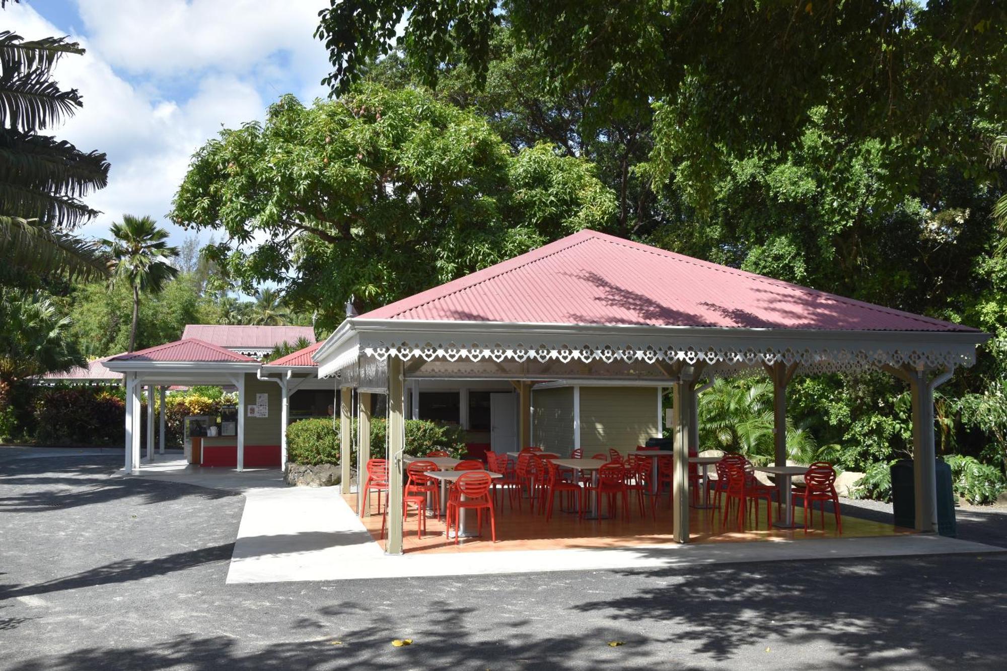 Bungalow Du Jardin Botanique De Deshaies Esterno foto